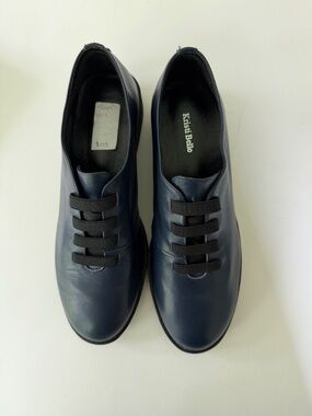Kristi Belle Navy Blue Leather Comfort Walking Shoes Size EU39/40 -8 US NWT